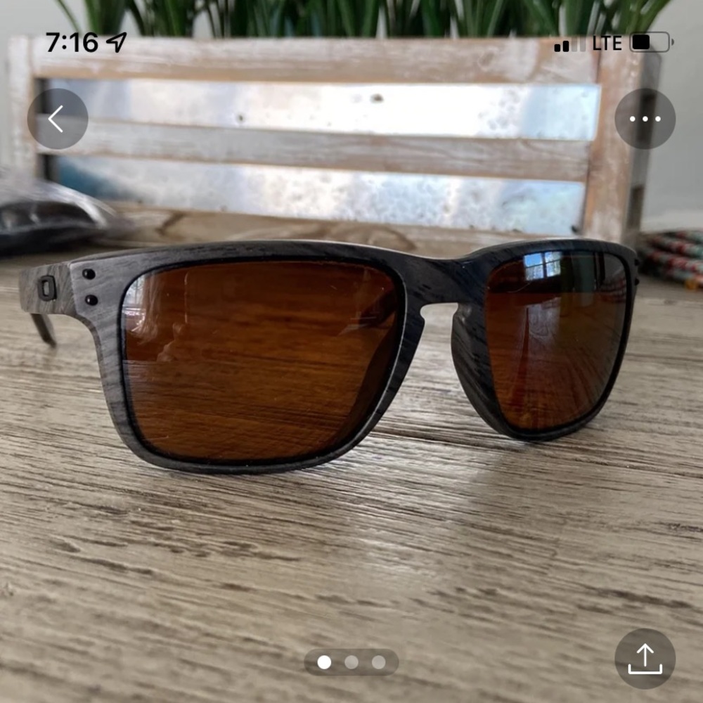 Oakley sunglasses